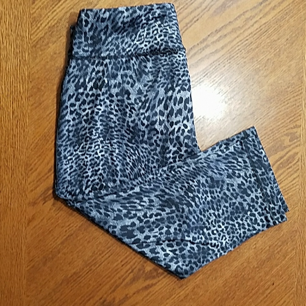 ***SOLD****Danskin Now Leggings (slightly used) - Picture 2 of 6